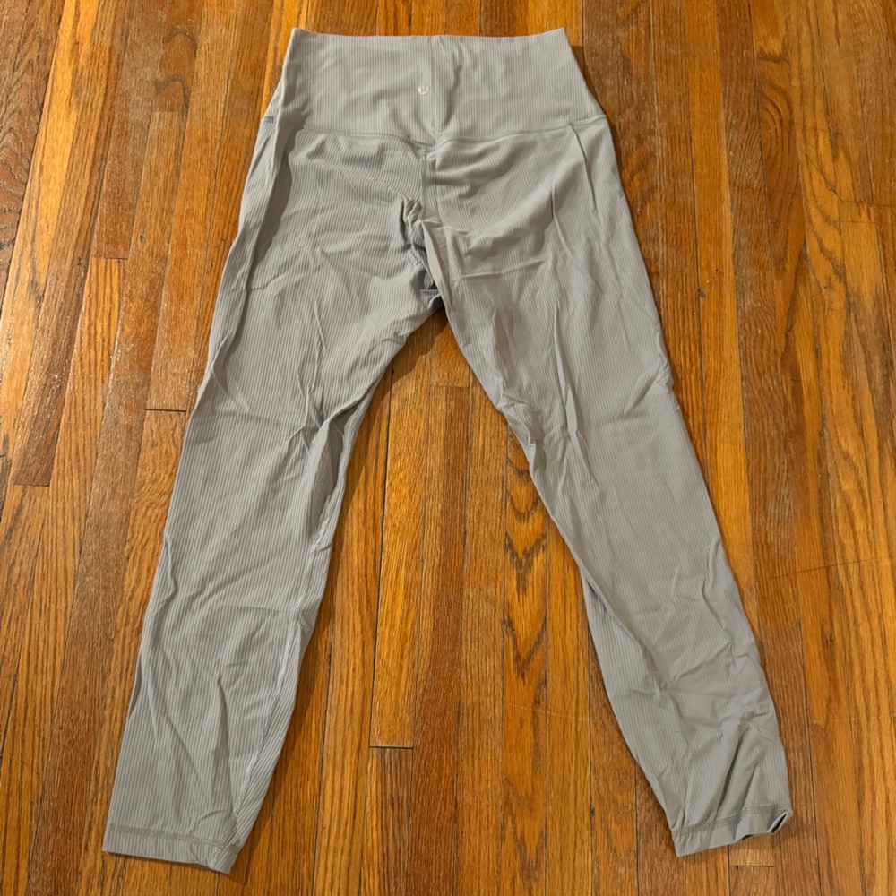 High-Rise Align 25” Size 10